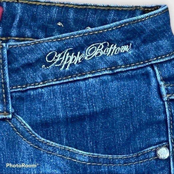 Apple BOTTOMS denim cuffed shorts - Picture 2 of 8